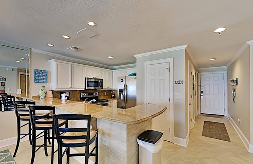 Crystal Beach Condominio | Crystal Dunes by Southern Vacation Rentals