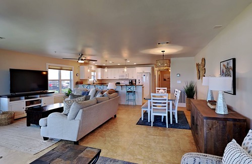 Crystal Beach Condominio | Crystal Dunes by Southern Vacation Rentals