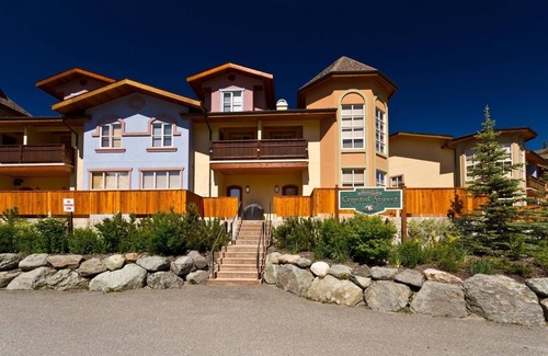 Sun Peaks Condominio | Crystal Forest #23 By Bear Country