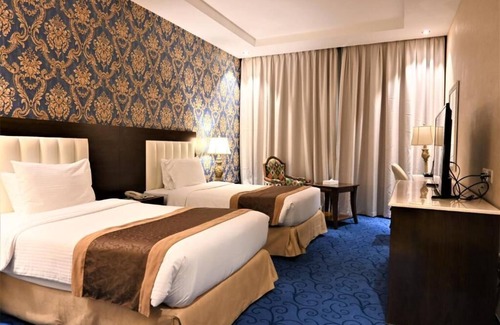 Al Majaz Hotel | CRYSTAL PLAZA AL MAJAZ HOTEL