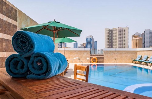 Al Majaz Hotel | Crystal Plaza Al Majaz Hotel