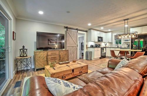 Townsend Casa | Crystal River Cabin with Scenic View and Fire Pit