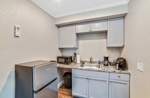 Homosassa Apartamento | Crystal River Resort | Fish, Grill, Relax & Stay