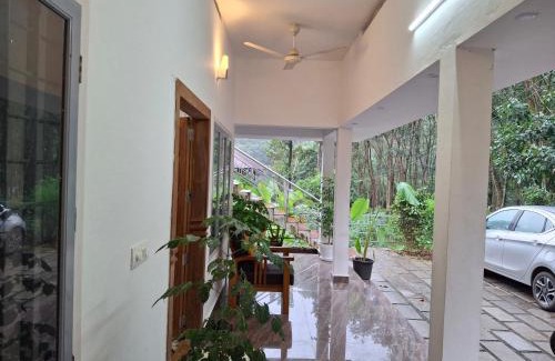 Devikolam Casa | Crystal Riverview Homestay