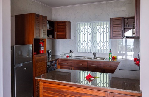 Mare Anglaise Casa | CRYSTAL SHORES Self Catering Apartments