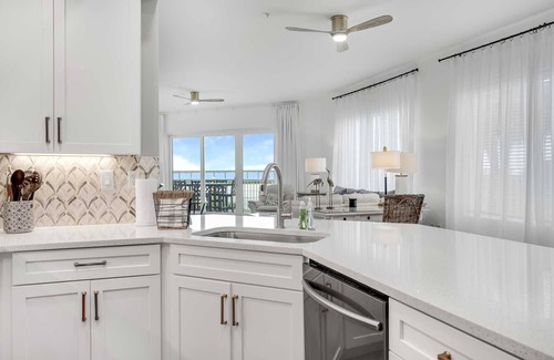Avalon Beach Estates Condominio | Crystal View 101 3 Bedrooms | 3 Baths | Accommodates 9 | Beach Serv. I Pet Friendly