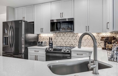 Avalon Beach Estates Condominio | Crystal View 101 3 Bedrooms | 3 Baths | Accommodates 9 | Beach Serv. I Pet Friendly
