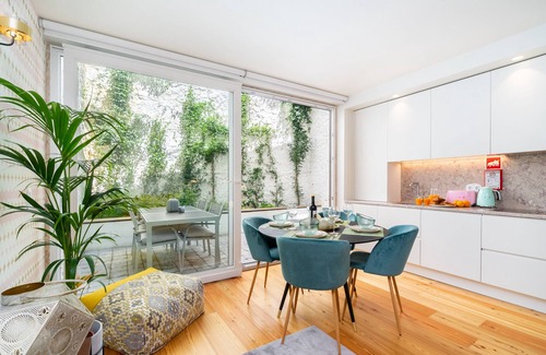 Alfama Apartamento | CSA18 Luxury Design Apartment