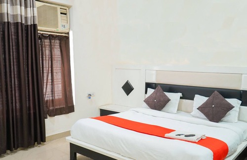 Sector 70 Hotel | CSK RESIDENCY