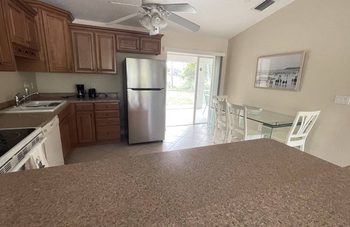 Englewood East Villa | CT Villa Keep it simple a this peaceful and centrally-located place.