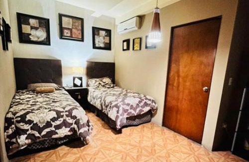 Monterrey Casa | cuarto acogedor y privado para descansar