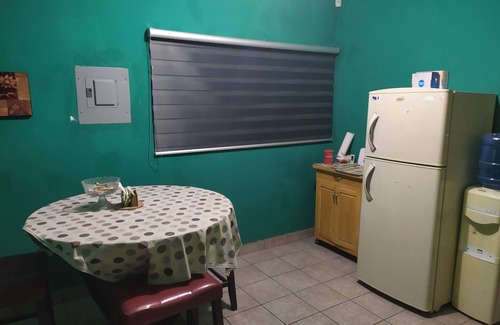 Mexicali Casa | Cuarto Cómodo Centrico