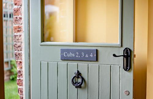 East Dean and Friston Cama Y Desayuno | Cub Bedroom Two