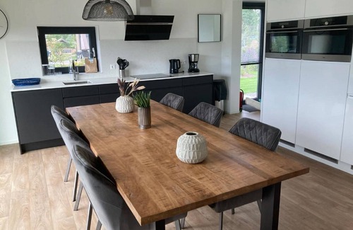 Biddinghuizen Casa | Cube Elite 6 by Interhome