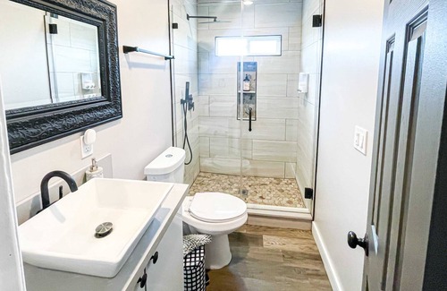 Ladera Heights Casa | Cubier - Peaceful Home Near SoFi Stadium- RB - WIN