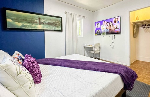 Ladera Heights Casa | Cubier - Two Cozy 1BR Homes - HCW-LAD