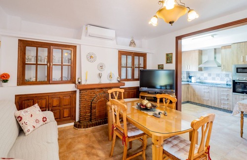 Coin Cabaña | Cubo's Casa Rural El Alba / piscina privada / BBQ / wifi gratis