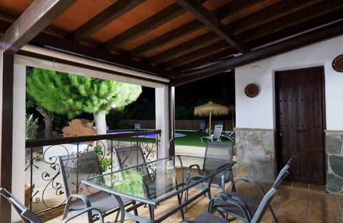 Alhaurín el Grande Cabaña | Cubo's Casa El Recreo de La Abuela / piscina privada / wifi gratis