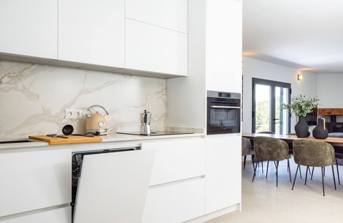 Malaga-Este Cabaña | Cubo's Casa Pineda / rural / piscina privada / wifi gratis / BBQ