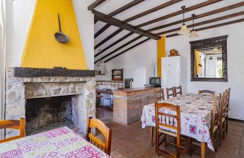 Jimera de Libar Cabaña | Cubo's Casa Rural La Jara de Libar / piscina privada / wifi gratis / vistas