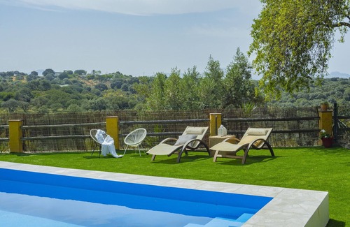 Archidona Cabaña | Cubo's Cortijo El Perezon / rural / piscina privada / aire acondicionado