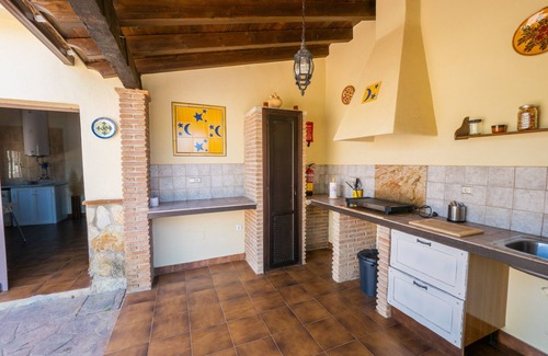Alhaurín el Grande Cabaña | Cubo's Finca Los Dragos. Piscina, wifi, calefacción