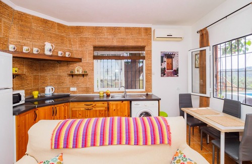 Mijas Cabaña | Cubo's Finca River Retreat High Privacy / wifi gratis / piscina privada / privacidad