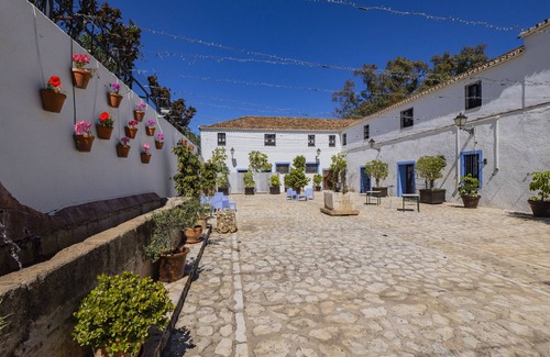 Casarabonela Apartamento | Cubo's Hotel Cortijo San Antonio Caminito del Rey / aire acondicionado / wifi gratis / aparcamiento gratis