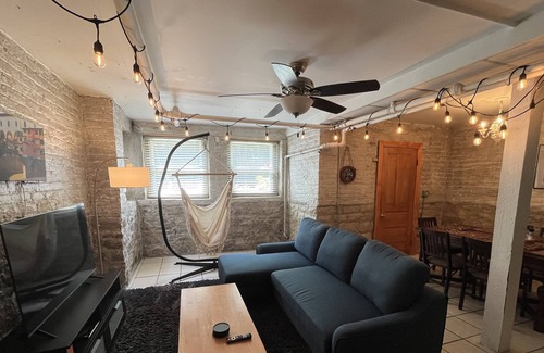 Wrigleyville Apartamento | Cubs Short Stop