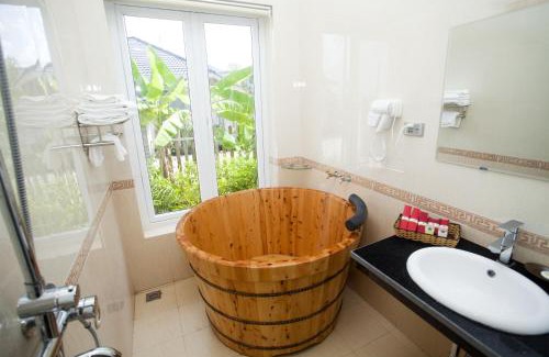 Nho Quan Complejo | Cuc Phuong Mineral Resort Ninh Binh