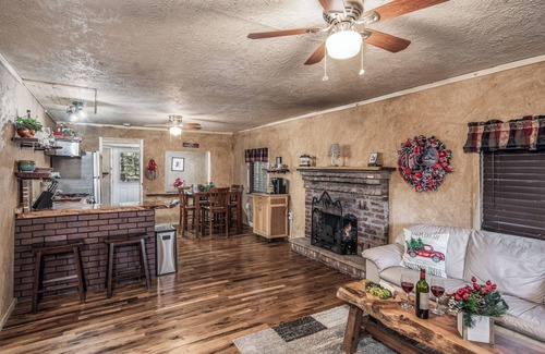 Ruidoso Cabina | Cuddle Up In the Upper Canyon!