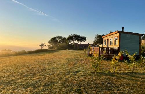 Great Fryup Dale Chalet De Esquí | Cuddles & Bubbles Cozy Cabin with jacuzzi spa hot tub