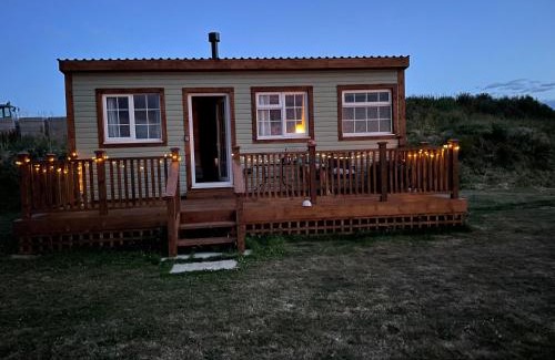 Great Fryup Dale Chalet De Esquí | Cuddles & Bubbles Cozy Cabin with jacuzzi spa hot tub