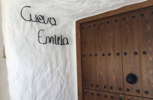 Benamaurel Cabaña | Cueva Aventura Emilia