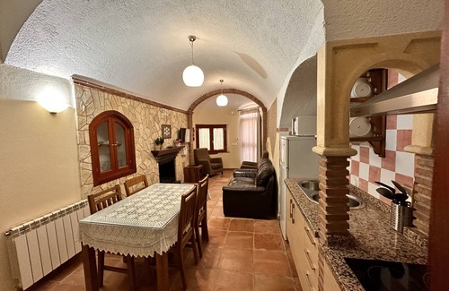 Benalúa de Guadix Apartamento | Cuevas la Granja