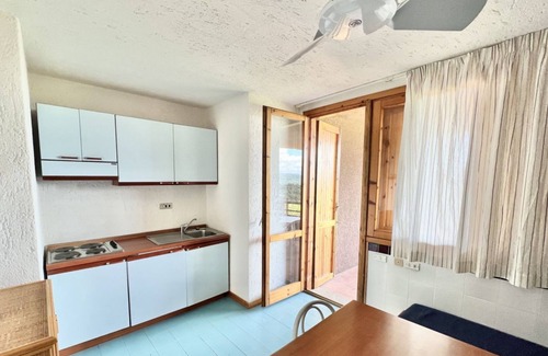 Cugnana Verde Apartamento | Cugnana Verde Two-room apartment sleeps 4