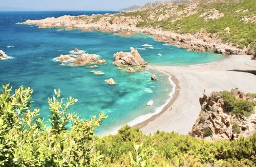 Cugnana Verde Apartamento | Cugnana Verde Two-room apartment sleeps 4