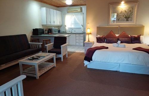 Oudtshoorn Casa | Culdesac Guesthouse Oudtshoorn