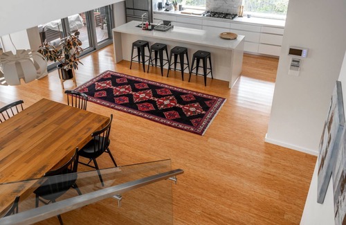 Wright Casa | Cullen Stay Calm Connected Convenient