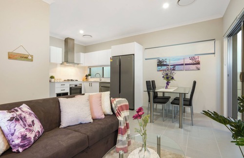 Balga Casa | Culloton Comfort – Spacious 3BR Home Near Shops & Parks​