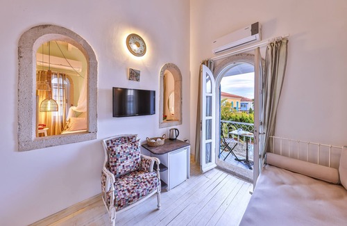 Hacımemis Hotel | Cumbalı Konak Alaçatı