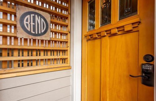 River West Casa | Cumberland Bungalow walking distance to downtown