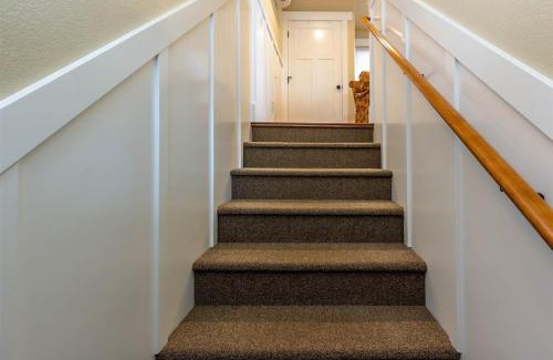 River West Casa | Cumberland Bungalow walking distance to downtown