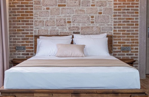 Mithatpasa Hotel | Cunda Nisa Otel