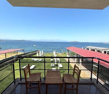 Ayvalik Cama Y Desayuno | Cunda Sea-View Stone Cottage & Private Beach