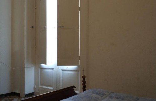 Isola del Borgo Antico Cama Y Desayuno | Cuore di Borgo - Camera a prezzo basso, Low price room