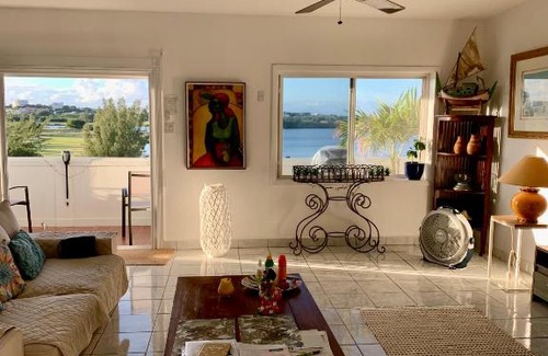 Maho Apartamento | Cupecoy lagoon duplex