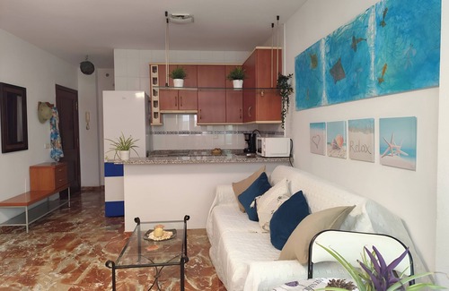 El Morche Apartamento | Cupido Beach El Morche. Patio, Costa, Mar y Playa.