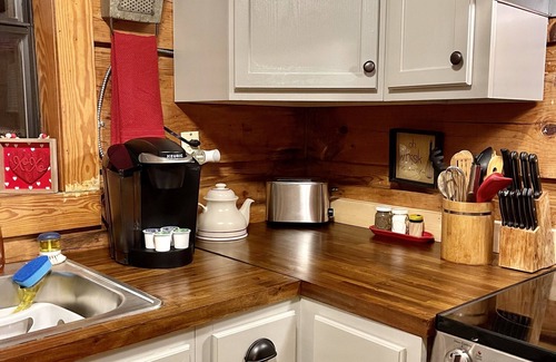 Tellico Plains Cabina | ¡Nuevo listado! Cupid’s Cove Cabin Hideaway romántico de la montaña TN en el bosque