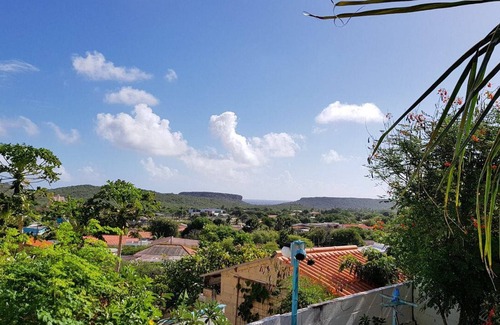 Barber Casa | * Fly & Chill en Tropichill * Caribe-Curazao